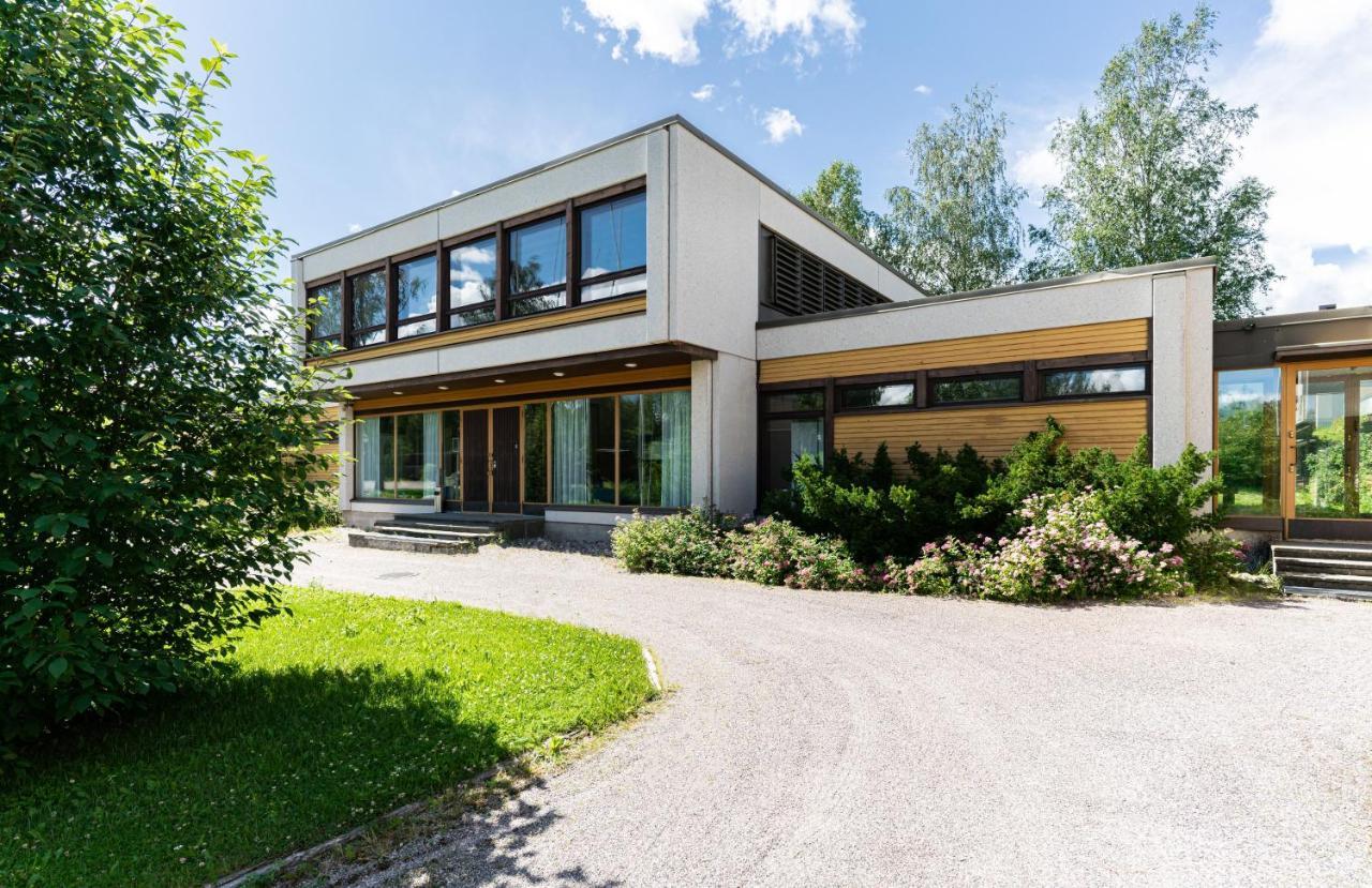 Sannasin Kartano Hotel Sannas